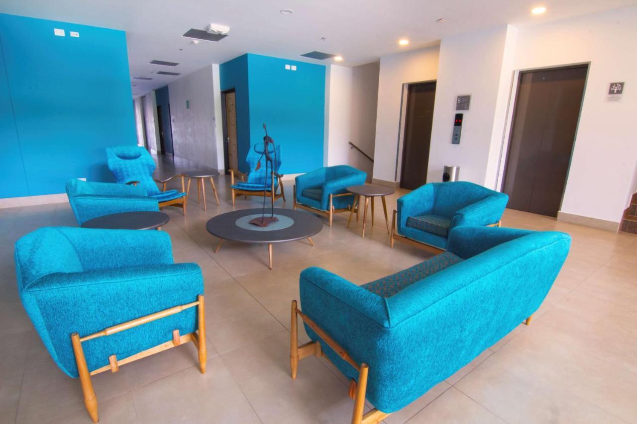 Sonesta Hotel Pereira Cerritos Exteriér fotografie The lobby of the hotel