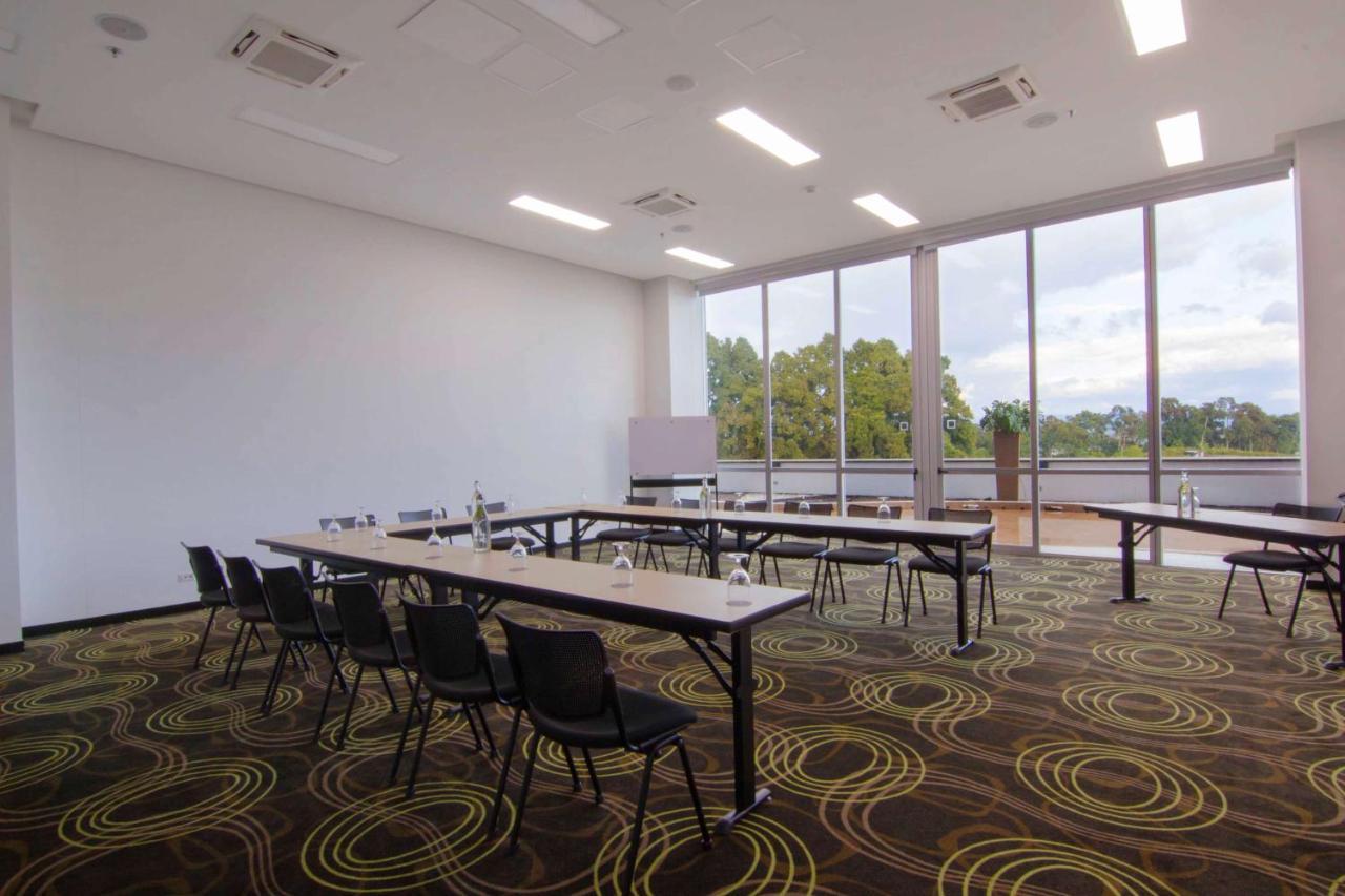 Sonesta Hotel Pereira Cerritos Exteriér fotografie Meeting room