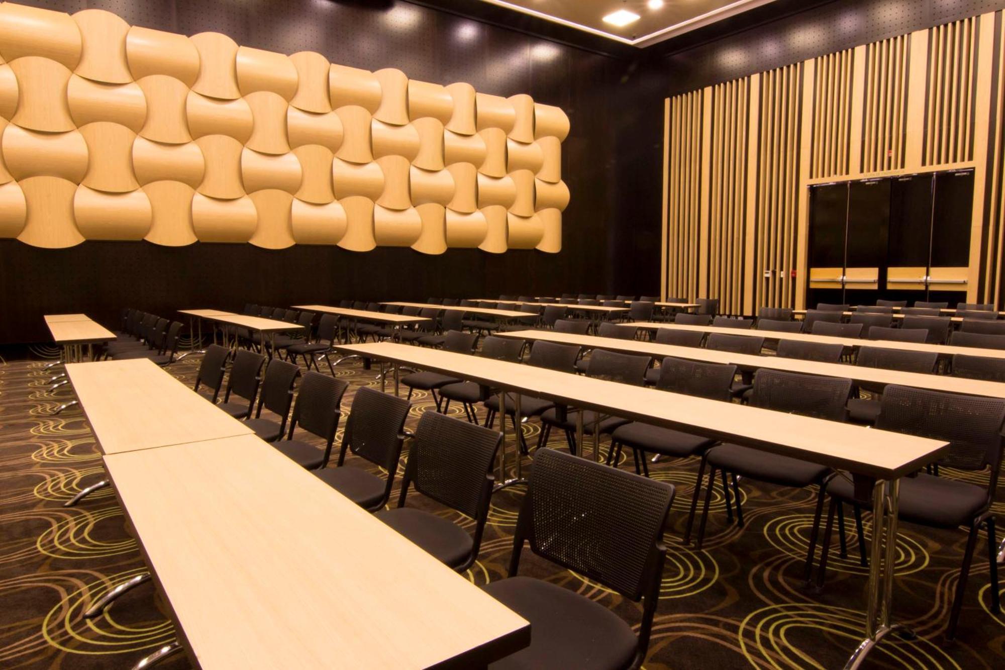 Sonesta Hotel Pereira Cerritos Exteriér fotografie The meeting room
