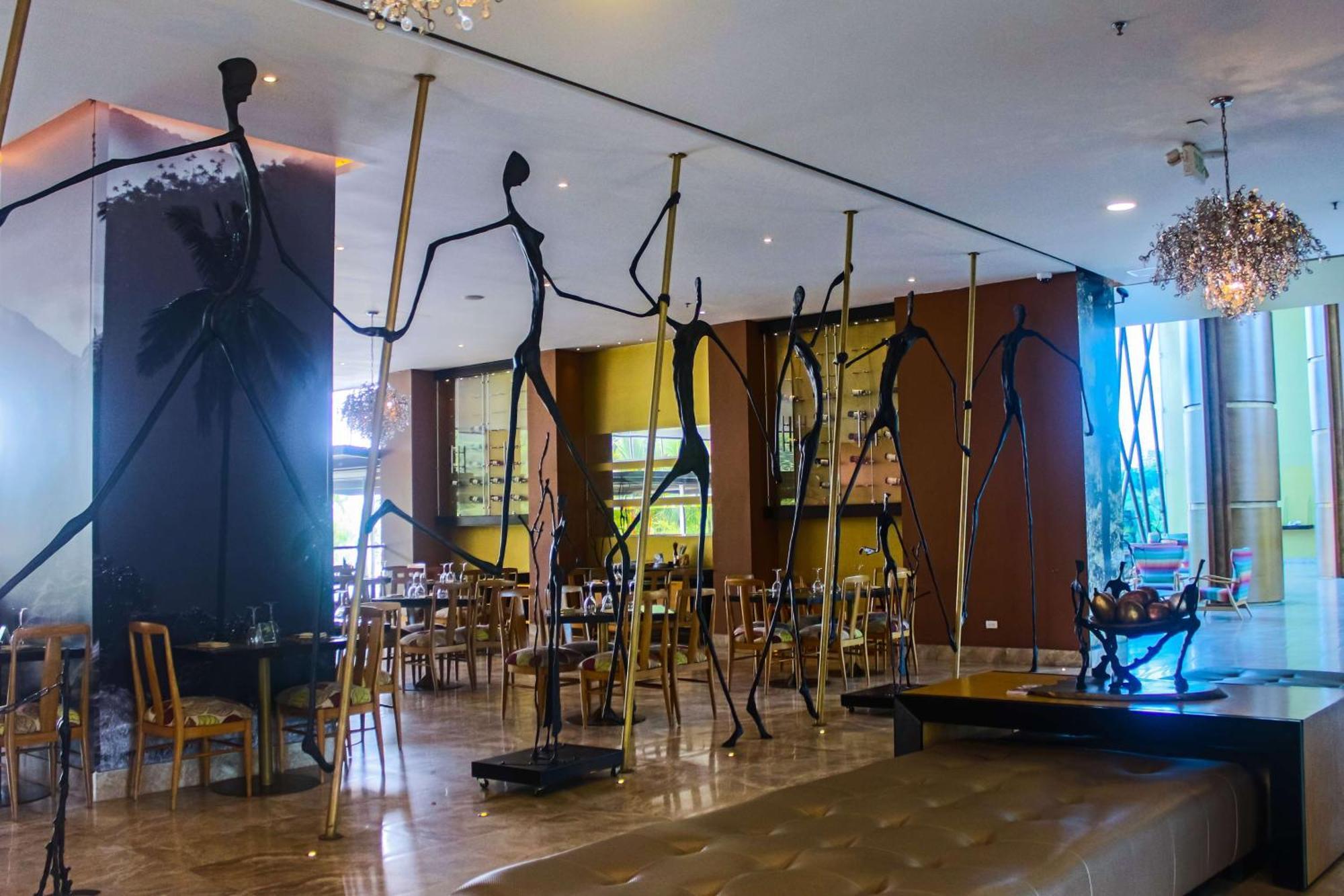 Sonesta Hotel Pereira Cerritos Exteriér fotografie The interior of the restaurant