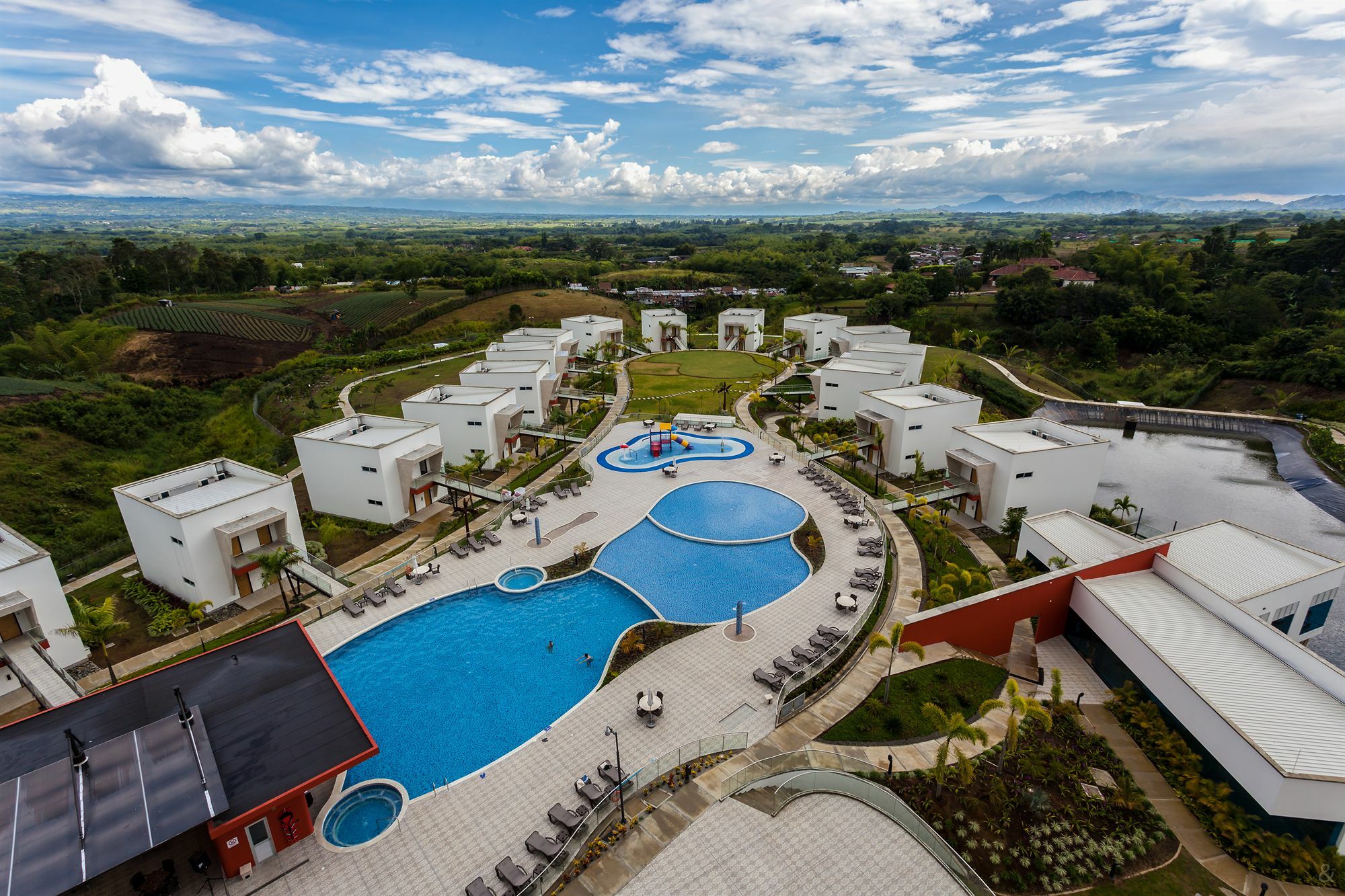 Sonesta Hotel Pereira Cerritos Exteriér fotografie Aerial view of the resort